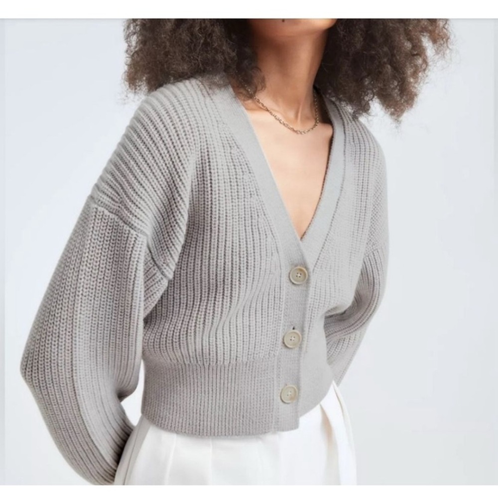Aritzia Babaton Canberra merino wool V-neck cardigan S gray